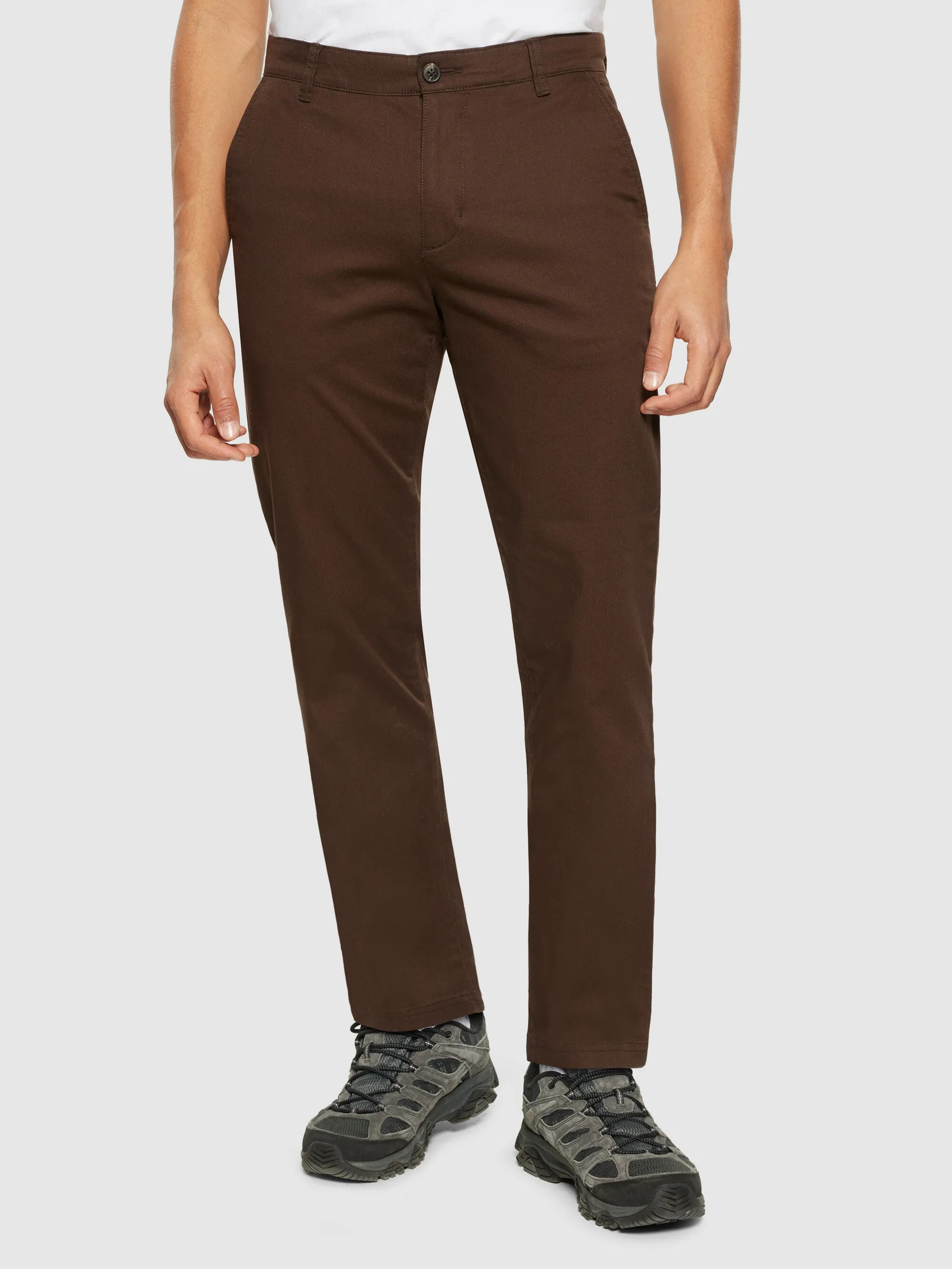 Chuck Regular Canvas Pant - GOTS/Vegan - Demitasse (brown)