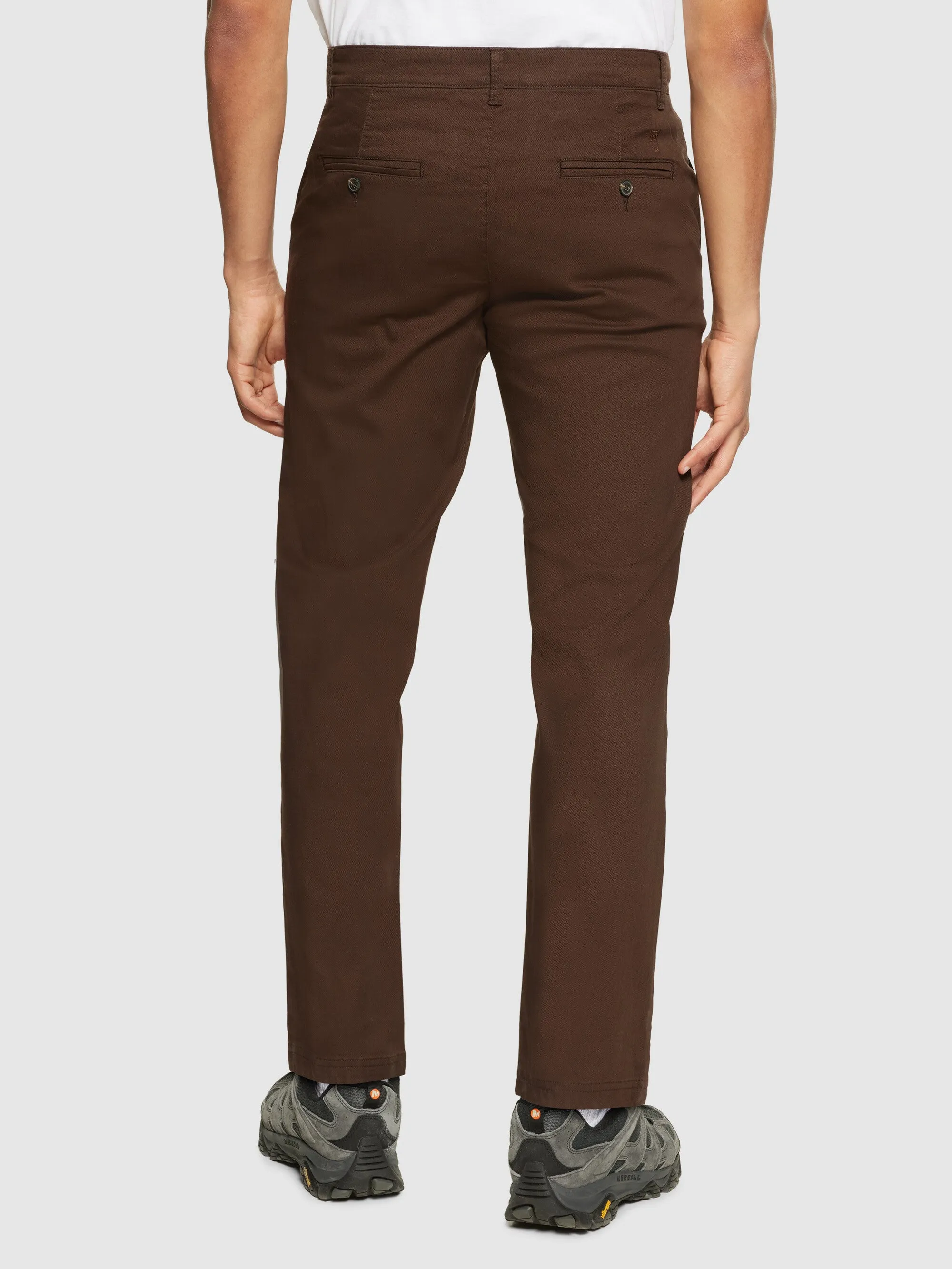 Chuck Regular Canvas Pant - GOTS/Vegan - Demitasse (brown)