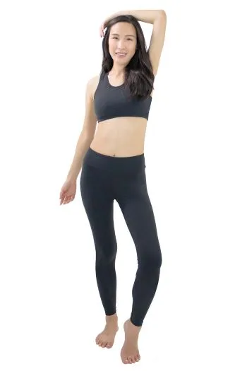 Desirae -- Women's Performance Ankle Pants -- Black