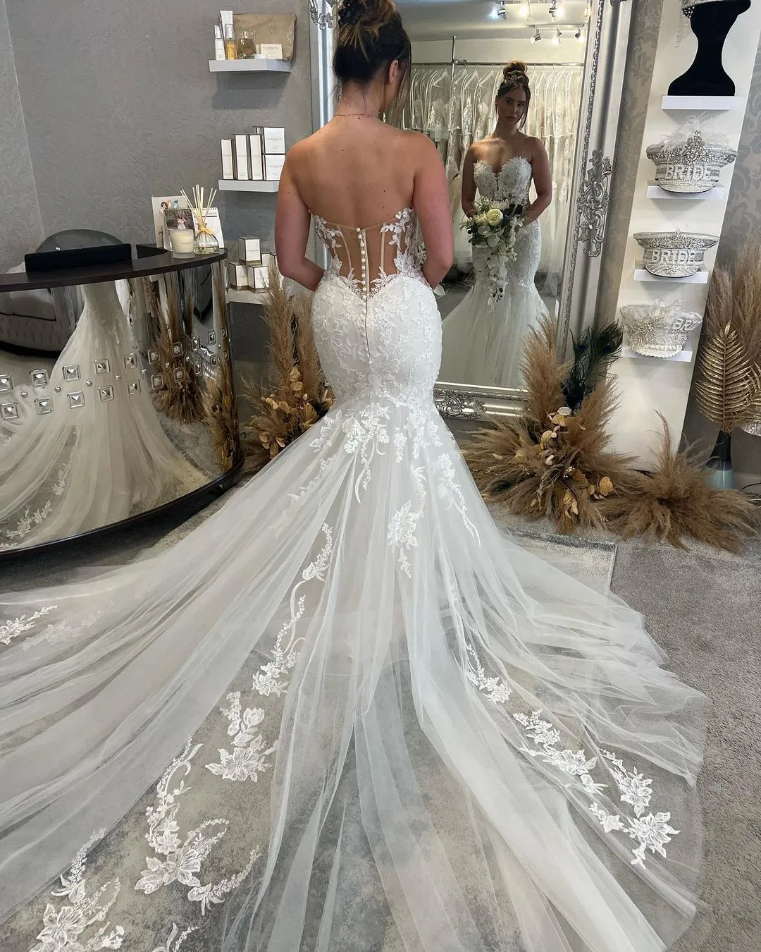 Fabulous Floor Length Sweetheart Sleeveless Mermaid Wedding Dress with Lace