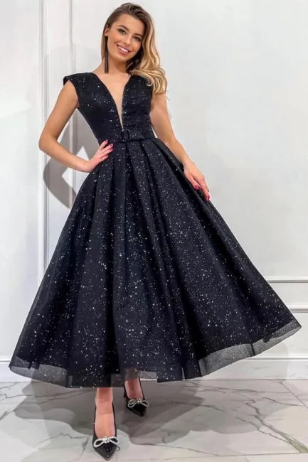 Obsessing Long Black A-line V-neck Sleeveless Sequined Prom Dress