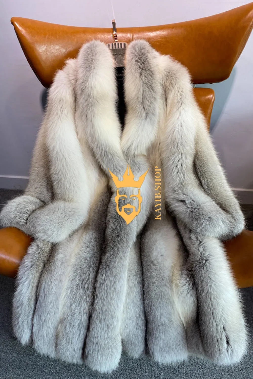 Raccoon Fur long Coat - Stay Stylish and Warm with Oversized Sleeves - 100% Real Fur Luxury